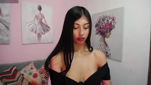 Pau online show from December 2, 12:43 pm