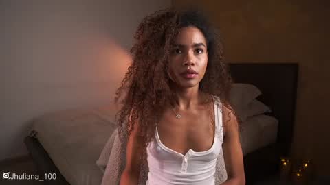 Snapshot of paulacora100 chatting on January 20, 12:04 am Paula online show from January 20, 12:04 am