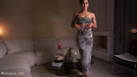 Snapshot of paulacora100 chatting on October 15, 11:38 pm Paula online show from October 15, 11:38 pm