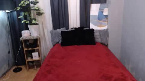 paulalawman online show from March 15, 10:38 pm