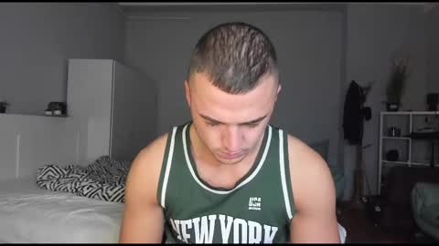 Snapshot of paulblack021 chatting on November 22, 11:31 am paulblack021 online show from November 22, 11:31 am