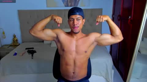 Snapshot of paulcreewx chatting on January 11, 1:59 am paul online show from January 11, 1:59 am