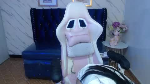 Live 800am 200pm COLOMBIAN HOUR online show from February 13, 4:28 pm