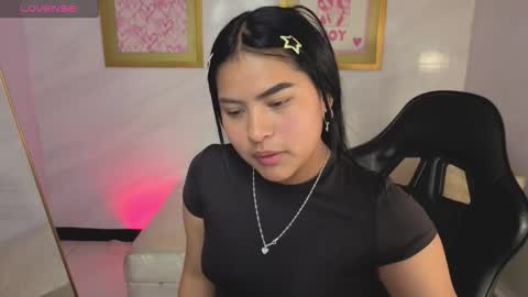 Live 800am 200pm COLOMBIAN HOUR online show from March 24, 2:22 pm