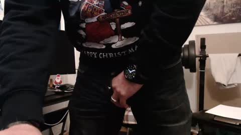 Snapshot of paulie120464 chatting on December 2, 5:48 pm paulie120464 online show from December 2, 5:48 pm