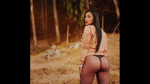 Snapshot of paulina_galvis2700 chatting on February 20, 7:30 pm paulina online show from February 20, 7:30 pm