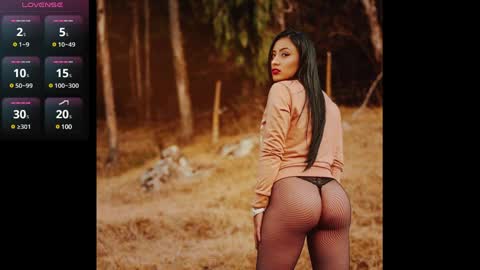 Snapshot of paulina_galvis2700 chatting on February 28, 3:37 pm paulina online show from February 28, 3:37 pm