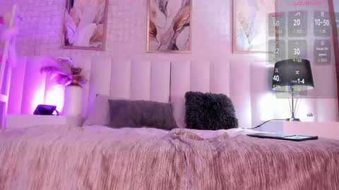 paulina johns online show from April 15, 4:03 pm