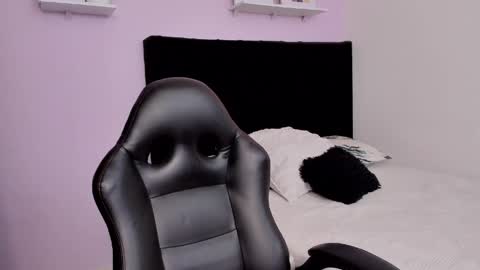 PAULINA  online show from March 27, 9:03 pm