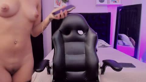 PAULINA  online show from April 4, 9:45 pm