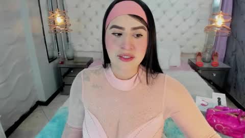 paulinabelen21 online show from September 18, 4:03 am