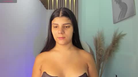 Paulina Belle online show from December 4, 1:42 pm