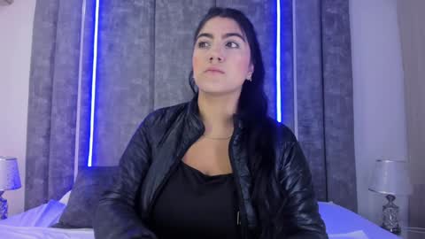 Snapshot of paulinaduarte_ chatting on December 19, 10:56 am Paulina online show from December 19, 10:56 am
