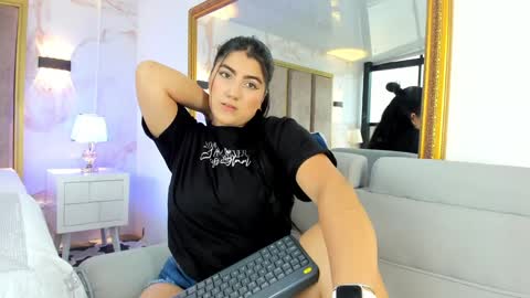 Snapshot of paulinaduarte_ chatting on December 20, 5:29 pm Paulina online show from December 20, 5:29 pm