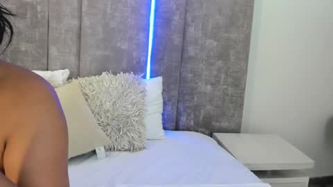Snapshot of paulinaduarte_ chatting on February 11, 12:16 pm Paulina online show from February 11, 12:16 pm