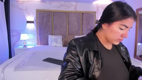 Snapshot of paulinaduarte_ chatting on October 26, 10:21 am Paulina online show from October 26, 10:21 am