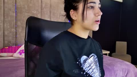 Snapshot of paulinaduarte_ chatting on November 9, 12:25 pm Paulina online show from November 9, 12:25 pm