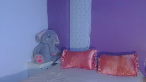 paulina online show from April 7, 6:30 pm