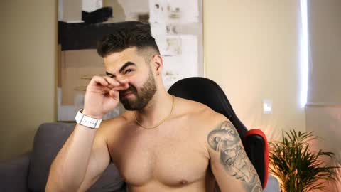 Paul Phoenix online show from April 20, 8:21 pm