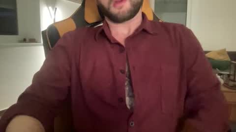 Snapshot of paulsimpsn chatting on November 20, 10:31 pm love bush online show from November 20, 10:31 pm