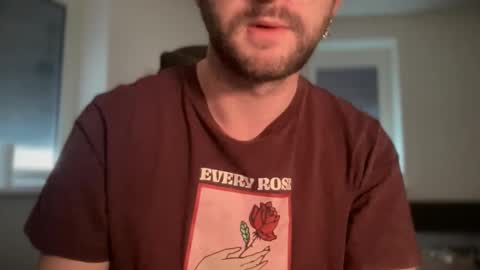 Snapshot of paulsimpsn chatting on December 14, 9:36 am love bush online show from December 14, 9:36 am