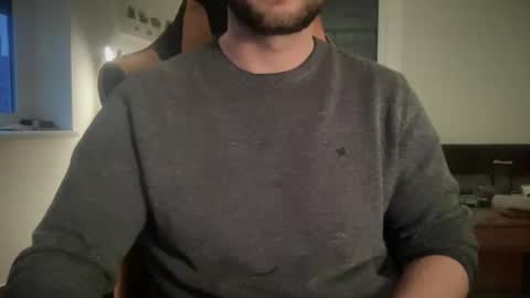 Snapshot of paulsimpsn chatting on December 17, 3:07 pm love bush online show from December 17, 3:07 pm