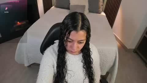 Paulys  online show from April 24, 11:56 am