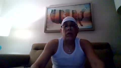 pawgkiller online show from April 8, 3:06 am