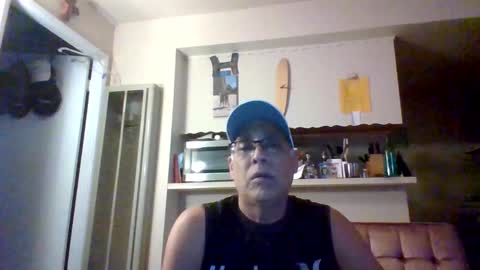 pawgkiller online show from April 18, 2:26 am