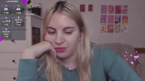 Allisses online show from December 17, 12:54 pm