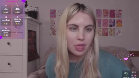 Allisses online show from December 17, 4:00 pm