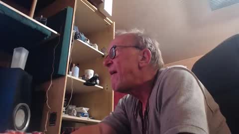 pc8474408 online show from October 11, 11:09 am