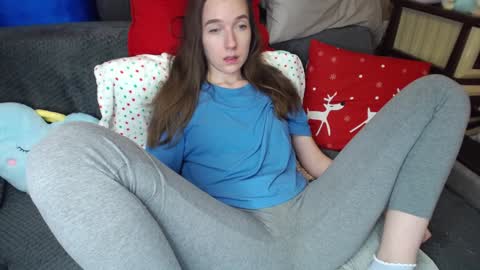 Snapshot of peaceduke chatting on December 25, 4:54 am FOUNTAIN SQUIRT online show from December 25, 4:54 am