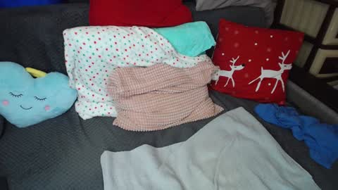 Snapshot of peaceduke chatting on December 25, 7:57 am FOUNTAIN SQUIRT online show from December 25, 7:57 am