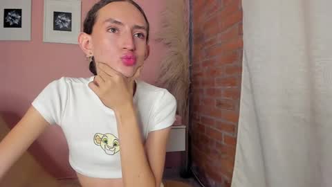 peach tyron online show from January 15, 11:51 pm