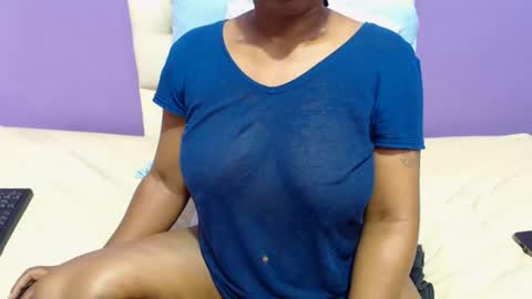 Snapshot of peachassxx chatting on February 13, 11:17 am peachy online show from February 13, 11:17 am