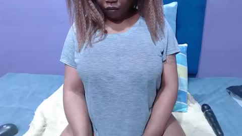 Snapshot of peachassxx chatting on December 1, 5:56 am peachy online show from December 1, 5:56 am