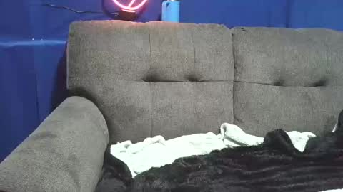 Peachesncream03 online show from September 10, 4:34 am