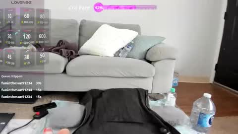 Peaches online show from January 5, 5:27 pm