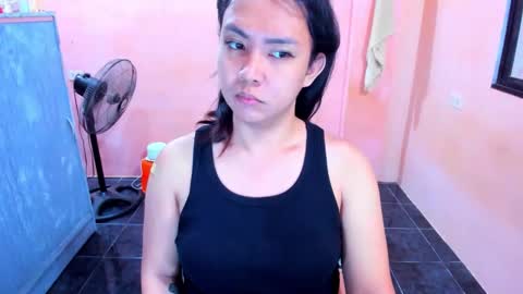 Snapshot of peachperfect_ chatting on October 4, 11:30 am I dont demand tokens for as long as youre not requesting anything but that doesnt mean I dont need tokens.. I dont do free online show from October 4, 11:30 am