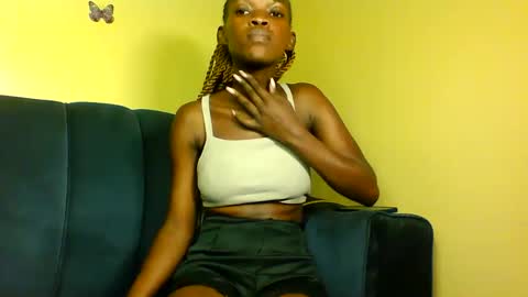 Snapshot of peachy_mummie chatting on September 21, 4:58 am peachie online show from September 21, 4:58 am