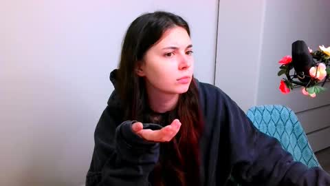 Peachy online show from December 5, 6:15 pm