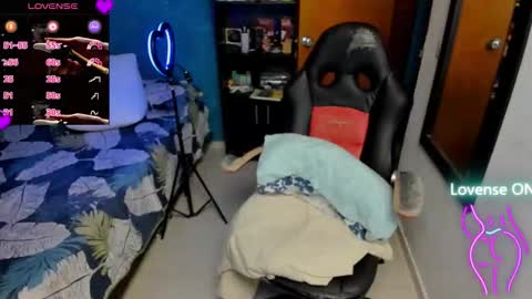 Tangerine Penaut online show from October 24, 1:57 am