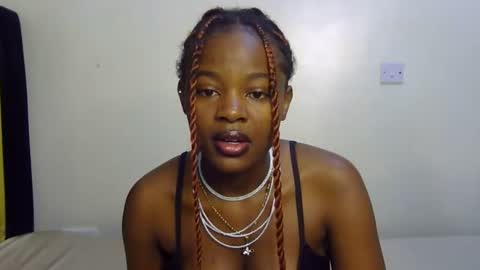 Snapshot of pearl_velvet chatting on November 17, 2:56 pm vel online show from November 17, 2:56 pm