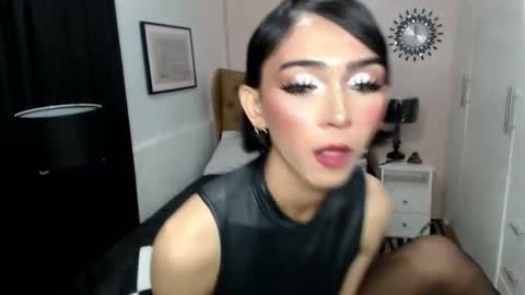 Pearl online show from February 14, 2:50 am