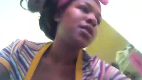 Snapshot of pebblessmith453 chatting on November 16, 1:28 pm pebblessmith453 online show from November 16, 1:28 pm