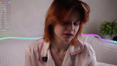 Lily online show from October 17, 1:09 am