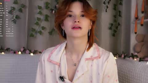 Lily online show from November 4, 12:10 am