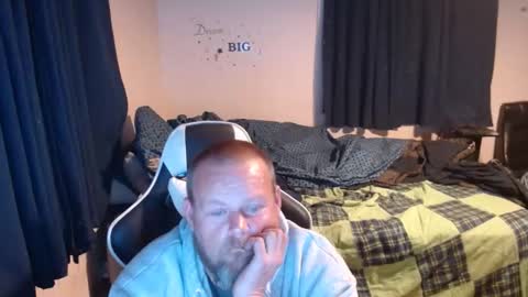 pecker40 online show from January 11, 2:20 am