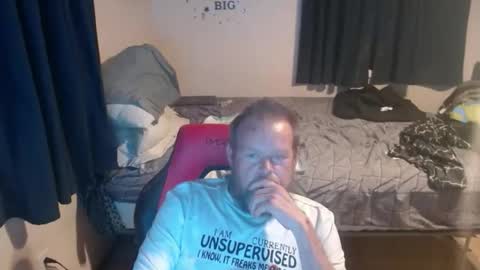 pecker40 online show from April 11, 12:37 am